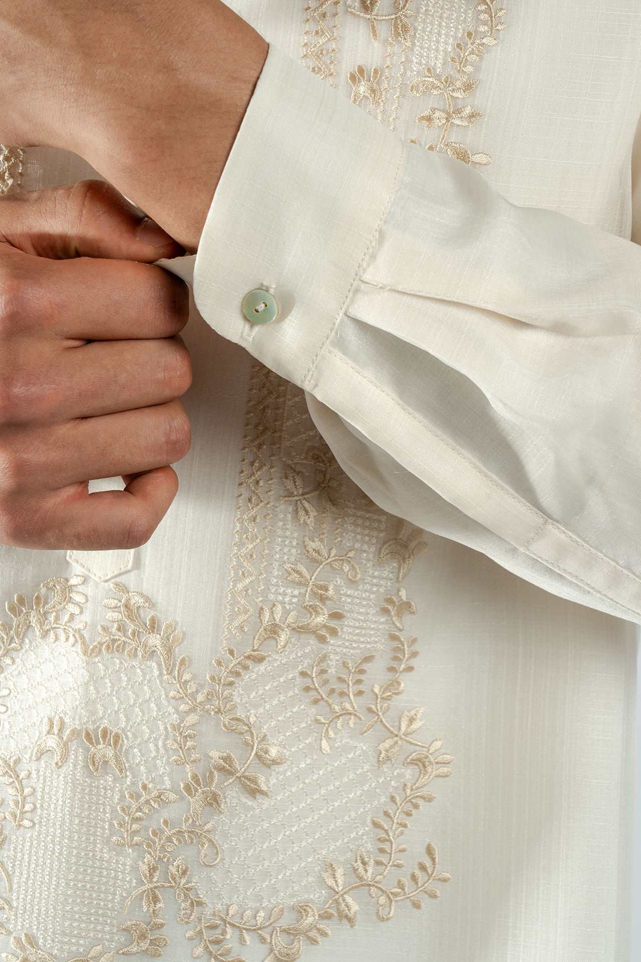 Roberto Men's Barong (Beige)