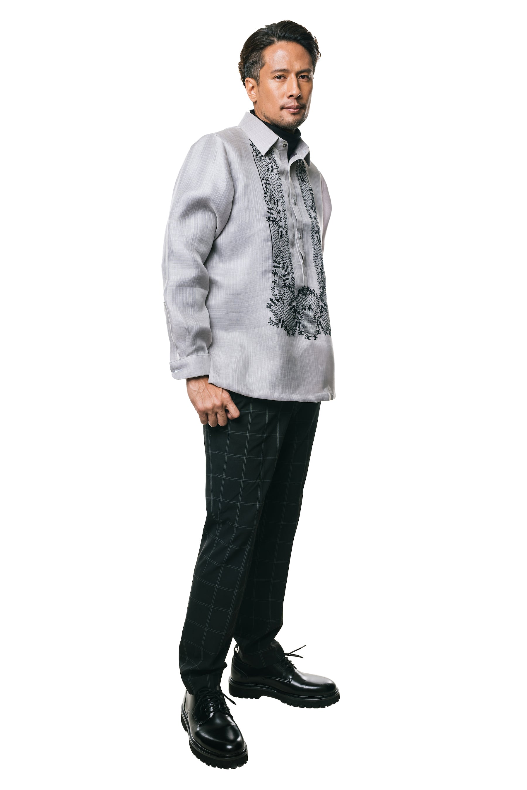 Roberto Men's Barong Tagalog (Lt. Gray)