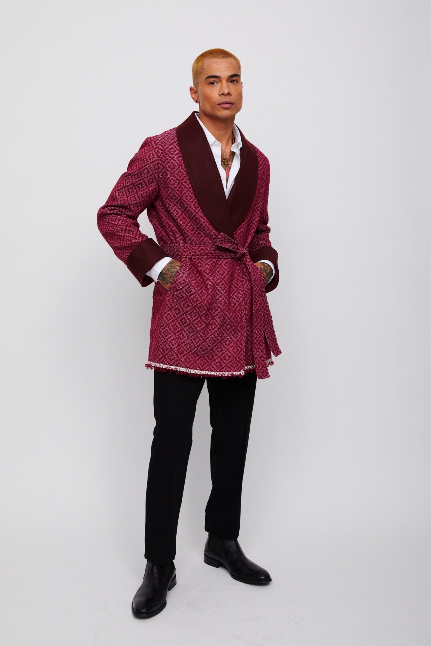 Aggregate 141+ smoking jacket uk latest jtcvietnam.edu.vn