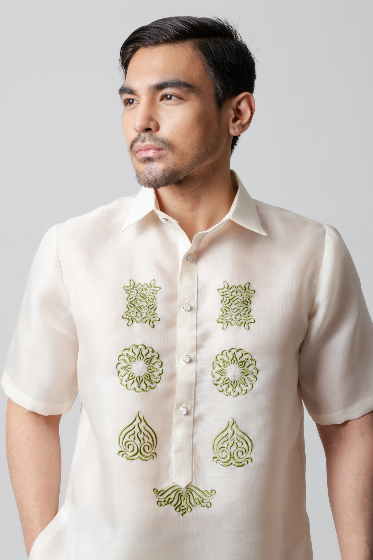 Isko Men's Short Sleeve Barong Tagalog