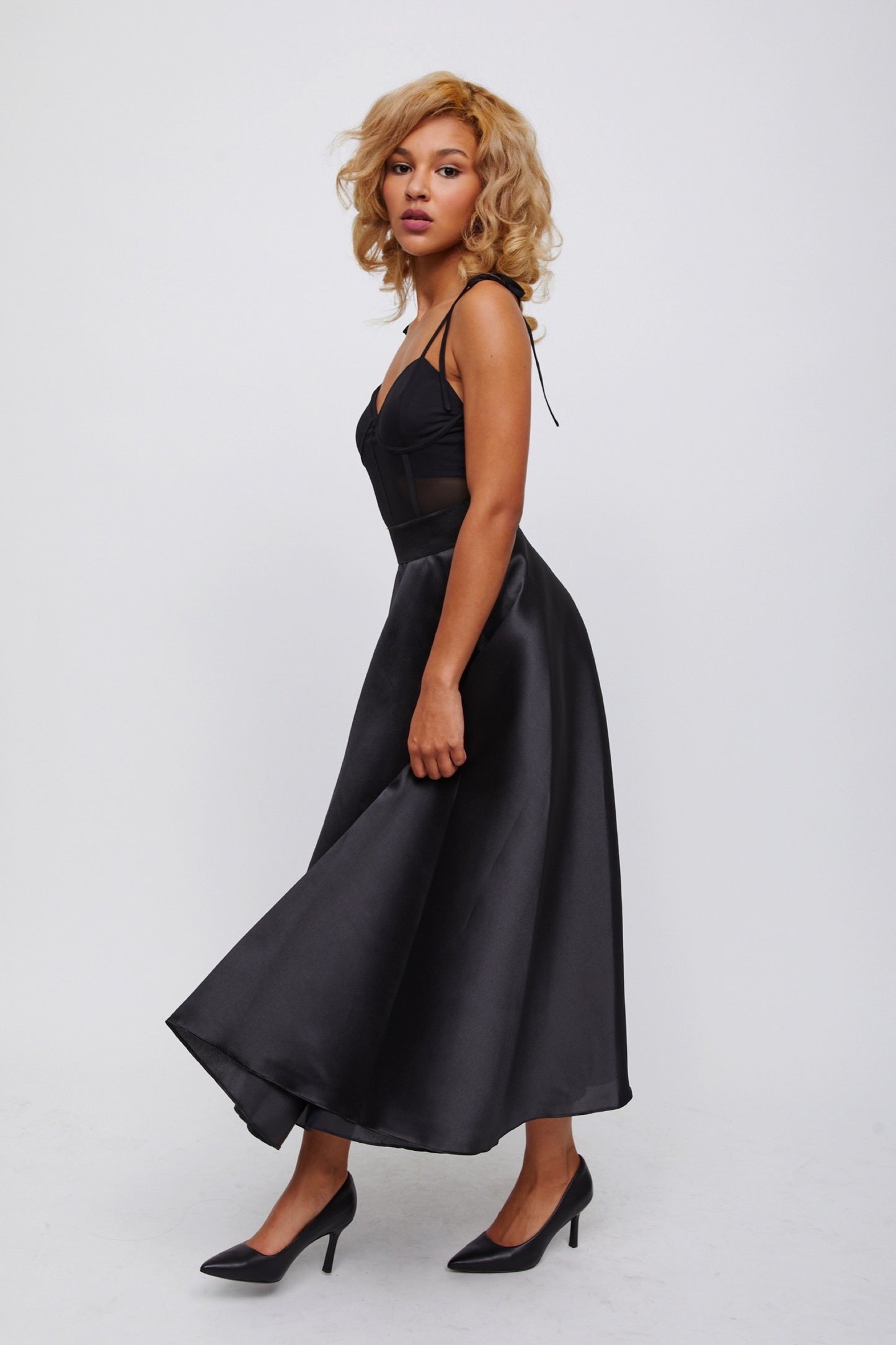 Soledad Mid Black Skirt